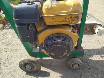 Motorová řezačka asfaltu nebo betonu RS 14R, motor Robin - 4