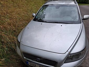 Volvo v 50 na náhradní dily, opravu - 4