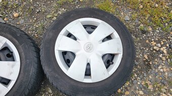 Sada 14" disků Toyota 4x100 + zimní pneu Nokian - 4