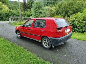 VW GOLF 1.9 TDI - motoricky super - 4
