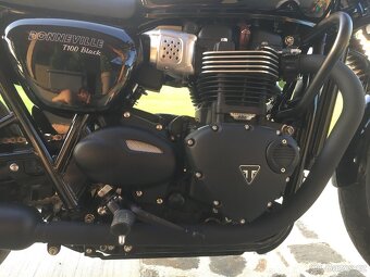 Triumph Bonneville T100 black - 4
