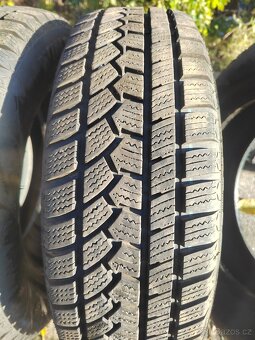 Prodám téměř nové zimní pneu 175/65/14 Goldline Winter - 4