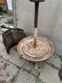 PH. Mayfarth Wien - historický lis na hrozny, ovoce - 4