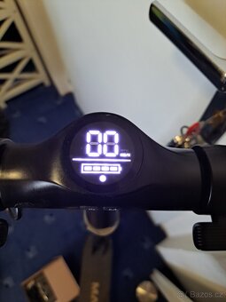 Elektrokoloběžka MAGINON - 4