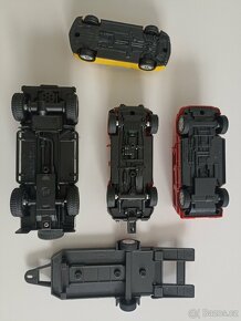 Sbírka autíček - 4