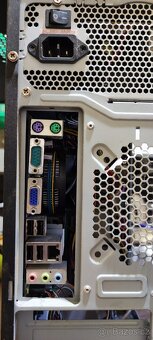 PC-skříň - 4