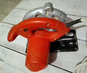 Silný mafl Black and Decker CD 601 - 4