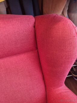 Červené křeslo ušák IKEA - 4