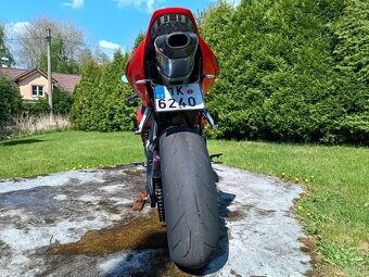 Honda CBR 1000RR SC57 - 4