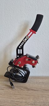 Thrustmaster T300 + řadící páka a ruční brzda - 4
