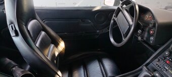 Porsche 928S - 4