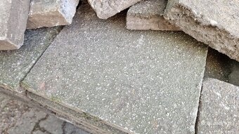 Betonová dlažba stará 300x300 cca 20m2 - 4