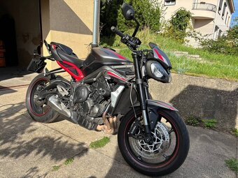 Triumph Street Triple 765 R - 4