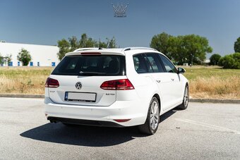 Volkswagen Golf 2.0 TDI 4MOTION DYNAUDIO R-Line - 4