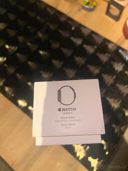 Apple Watch series 2, 42 mm +  balení + příslušenství - 4