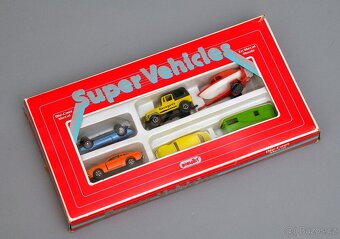 Modely autíček / hračky pro sběratele - 4