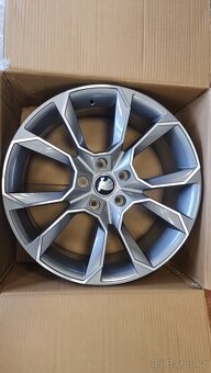 NOVÁ alu kola 5x112 disky R18 ŠKODA KAROQ Octavia SuperB VW - 4