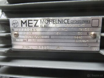 Patkový elektromotor 380V.2,2kw-2865ot.min.Mohelnice. - 4