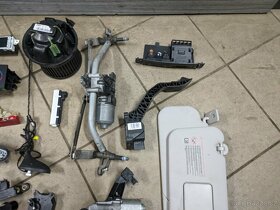 Náhradní díly Peugeot 207 - 4