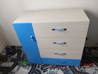 Prodám dětskou patrovou postel s komodou - 4