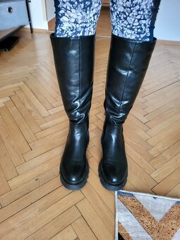 Top stav Reserved kozačky gladiatory vel 38 - 4