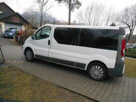 opel vivaro  lonc 2,0 81kw  9 mist .super stav - 4