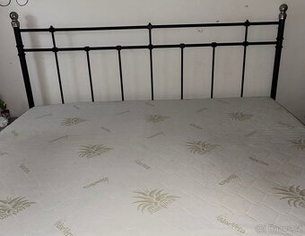 MANŽELSKÁ POSTEL - 4