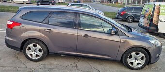 FORD Focus - 4