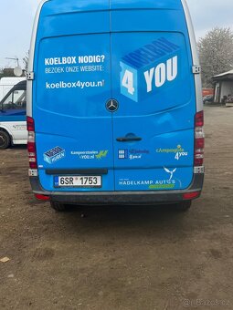 Mercedes-Benz 906 - 4