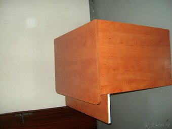 stolek pod počítač - 4