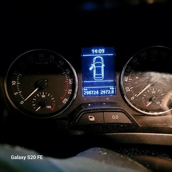Škoda Rapid r.v 2013 - sedan , možno na splátky bez registru - 4