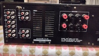 Akai AM 32 - 4