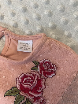 Lindex Krásné Šaty růžové s růžemi 110/116 - 4