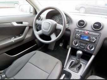Audi A3 sportback 1.6 benzin - 4