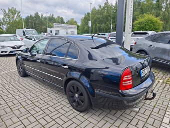 Superb Elegance 1.8T 110kW - 4