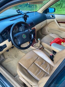 Škoda Octavia 1.8T 110KW. 4x4 Laurin & Klement - 4