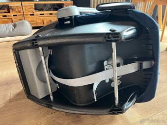 Autosedačka vajíčko MaxiCosi vajíčko + základna IsoFix - 4