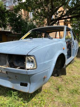Karoserie a doklady Škoda rapid 136 1989 - 4