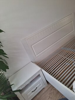 Postel 180x200, 2x noční st. + komod - 4