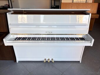 Klavír - české bílé lesklé piano Petrof 001PB - 4
