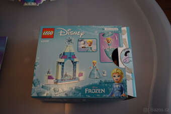 Lego Disney 43199 Elsa a zámecké nádvoří - 4