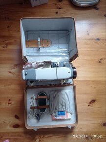 Kufříkový šicí stroj Lada - 4