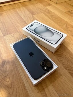 Apple iPhone 15 128GB černý - 4