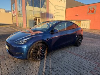 Tesla model Y performance - 4