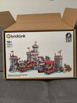 Medieval Seaside Market 910047 - 4