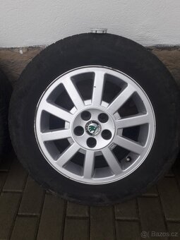 Letní ALU kola 195/65/15 Octavia 1 - 4