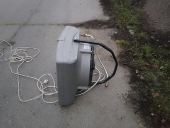 Teplovodní ohřívač vzduchu - 4