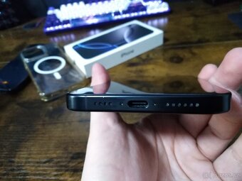 iPhone 16pro max 256gb - 4