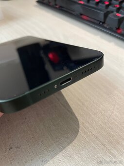 iPhone 13 - 4