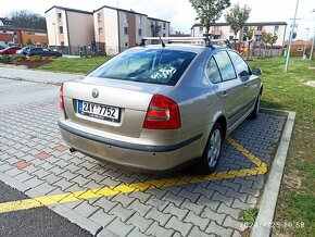 Škoda Octavia 1,6 Elegance - 4